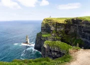 10 Must-See Landmarks, Monuments, and Attractions in Ireland