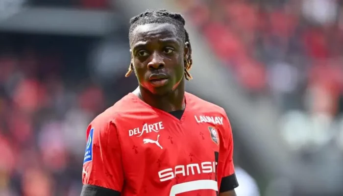 Man City agrees a €65 million deal to sign Rennes star Doku.