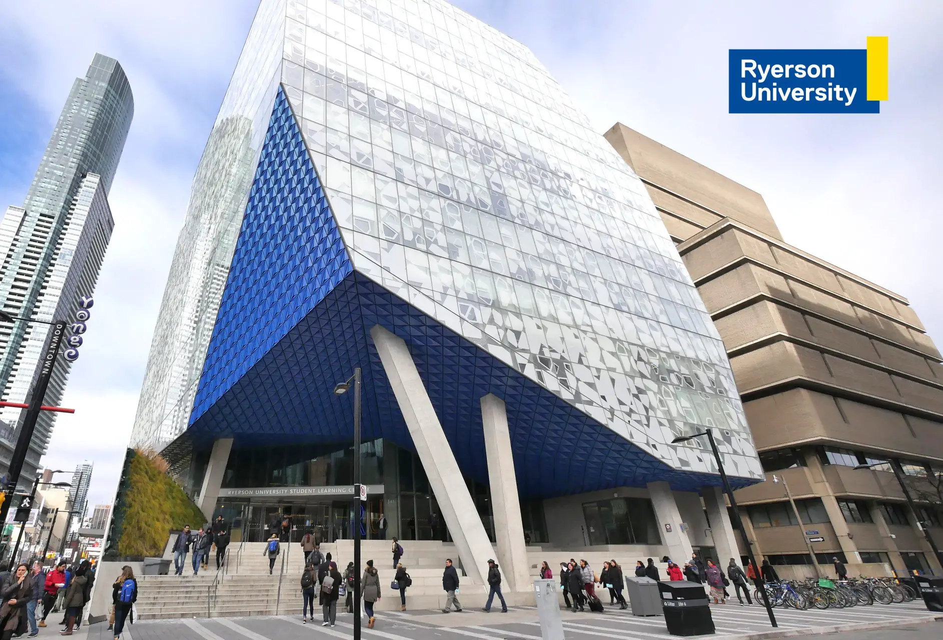 How to get a scholarship at Ryerson University