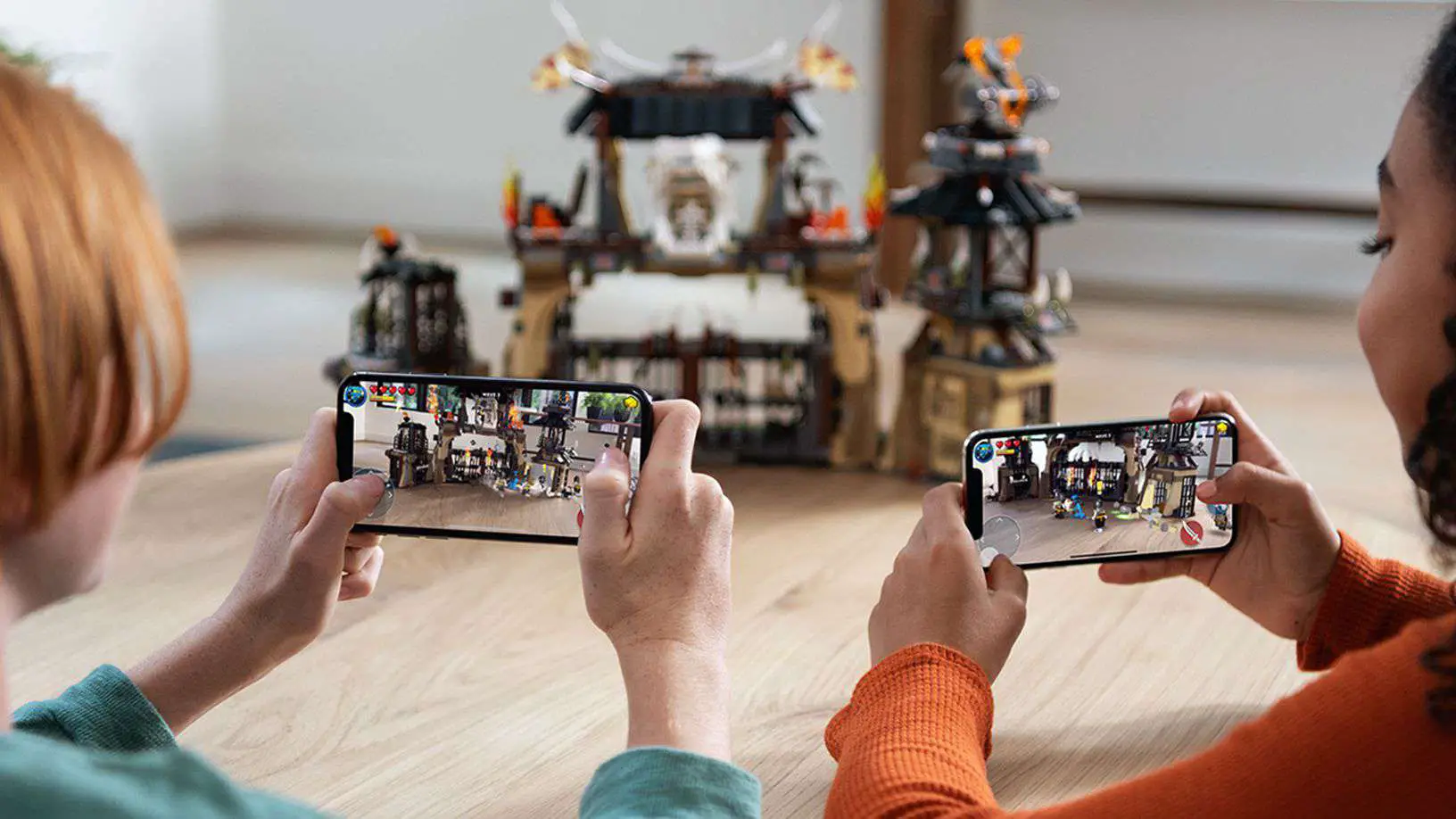 How Are Augmented Reality (AR) and Virtual Reality (VR) Shaping Social Media Graphics?