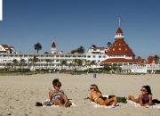 “Serenity by the Sea: Coronado Beach’s Tranquil Charm”