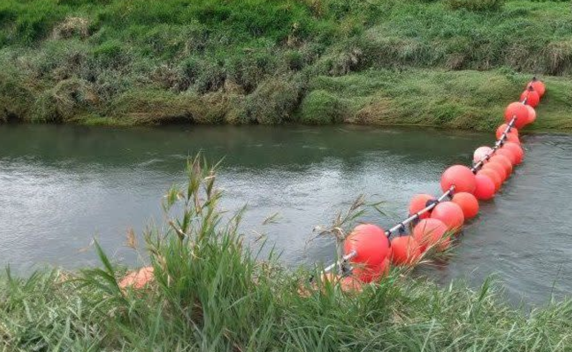 France Stops Human Smugglers’ ‘Taxi Boats’ by Blocking Rivers.