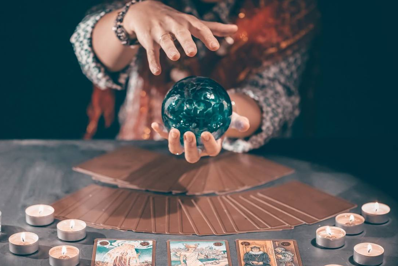 Profitable Psychic Readings: How Phone Psychics Navigate the Business Landscape