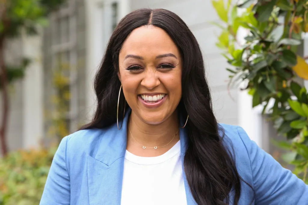 Tia Mowry’s Wiki, Bio, Net Worth, Husband, Family Background, Photos, Measurement, And More.