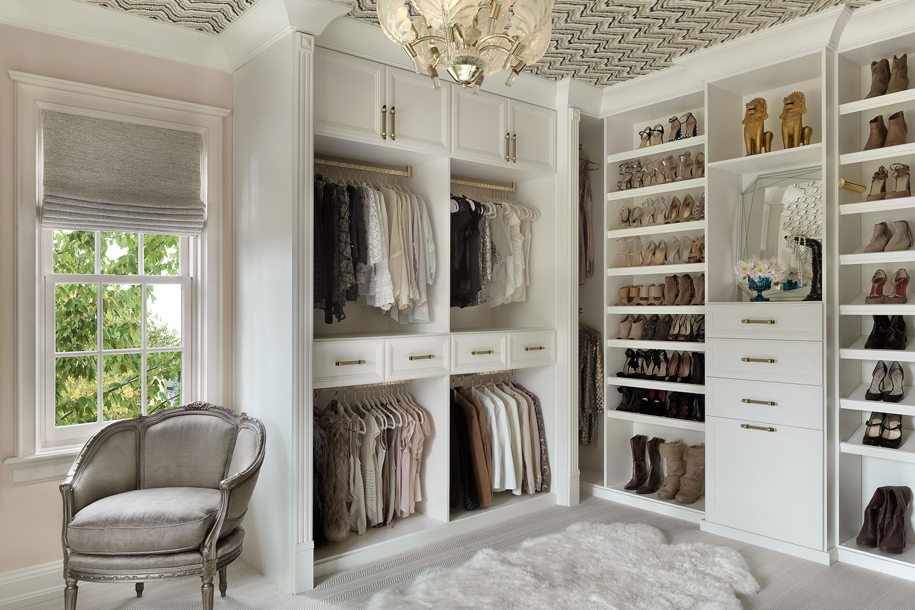 Organize Your Space with Custom Closets in Phoenix, AZ