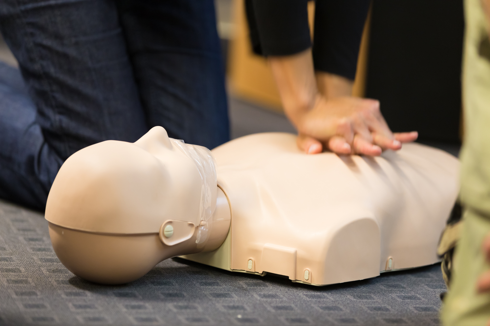 From Anxiety to Assurance: How First Aid and CPR Certification Enhance Mental Resilience