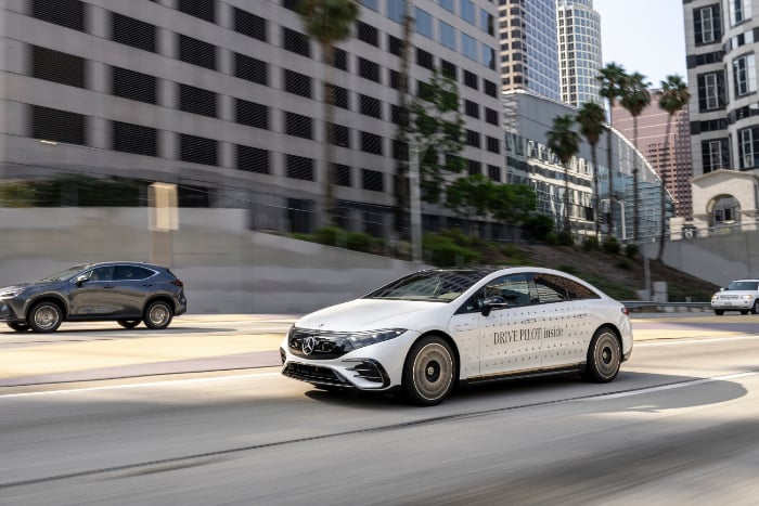 Mercedes Drive Pilot U.S. availability confirmed