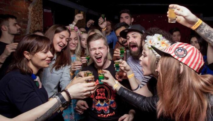 What is a Pub Crawl: The Ultimate Guide for Newbies