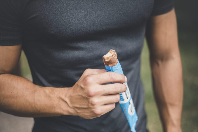 When Should You Eat Protein Bars: Time of Day and Dosages – 2023 Guide