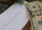 Tips to Save Money Over The Holidays