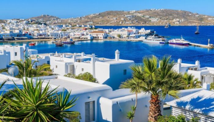 What Makes Mykonos Worth Visiting?