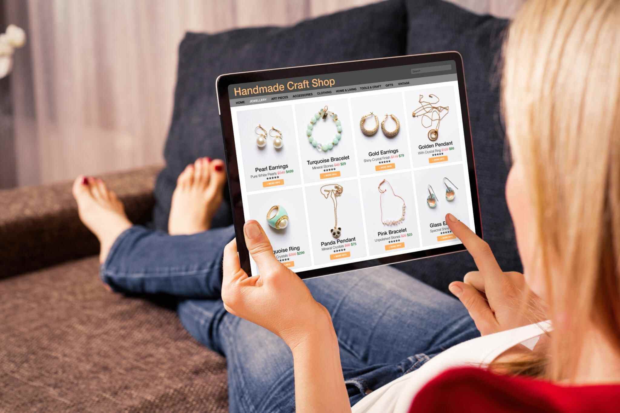 Essential Factors For Jewelry Shoppers In Digital Pawn Stores