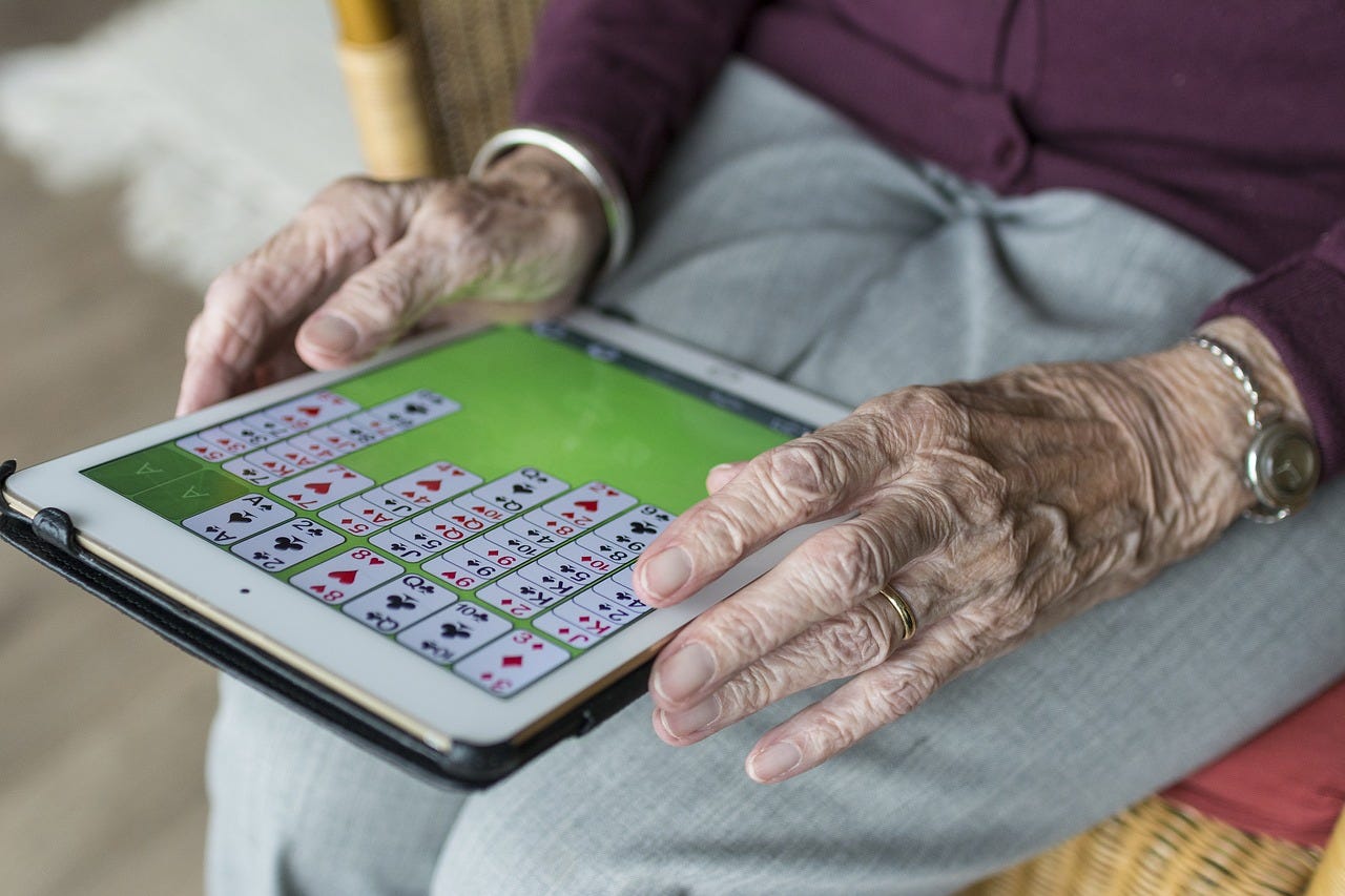 Empowering Seniors: The Benefits of Free iPads for Seniors