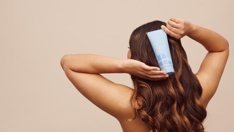 A Guide to Knowing When It’s Time For A Hair Mask for Damaged Hair