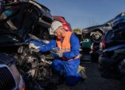 How Car Wreckers Contribute to Sustainable Auto Recycling