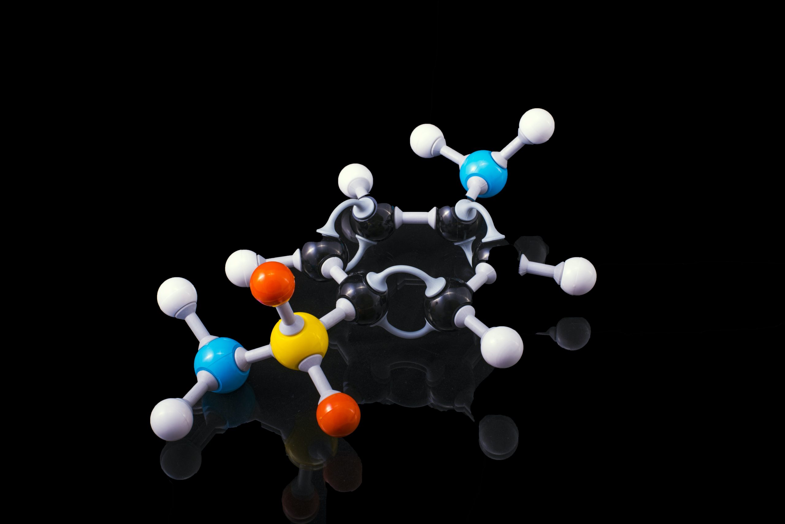 Visualizing Molecules: How Can Chemistry Students Master Lewis Structures