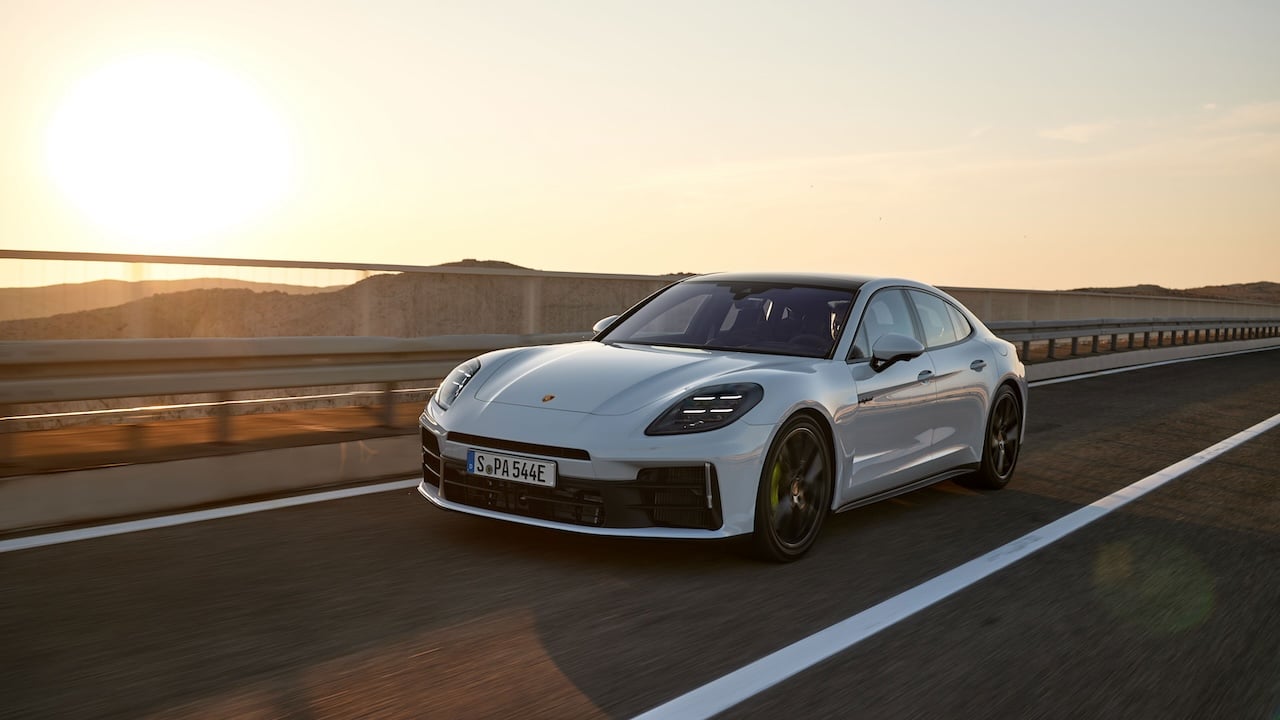 Porsche Panamera 4S E-Hybrid unveiled