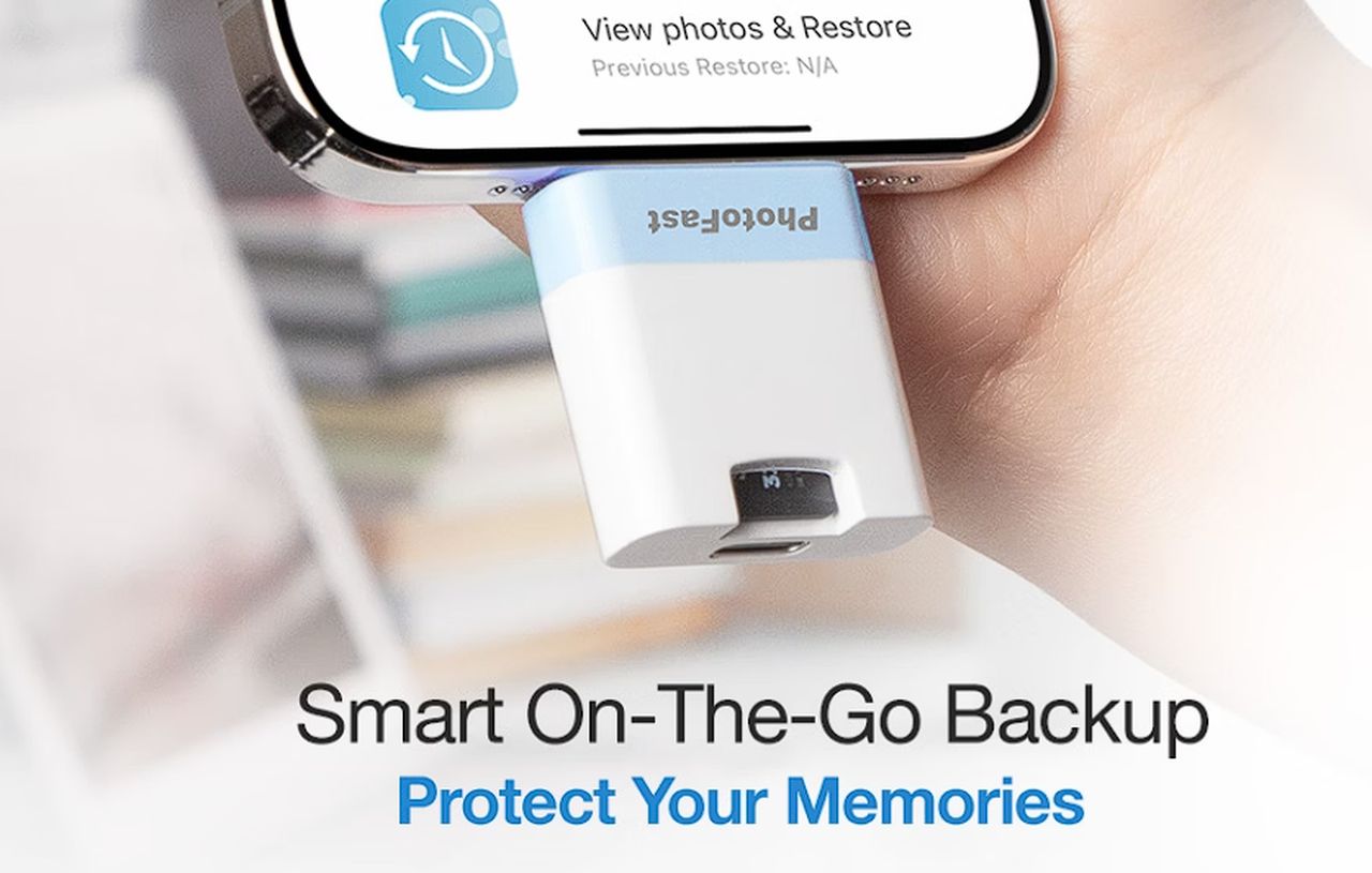 Easily backup your phone using the PhotoCube PD+